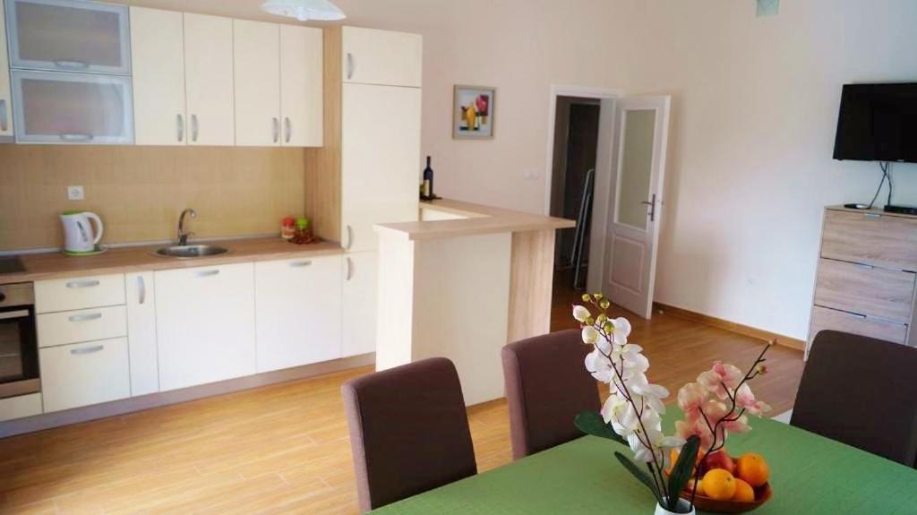 Veron Apartments Kotor Zimmer foto