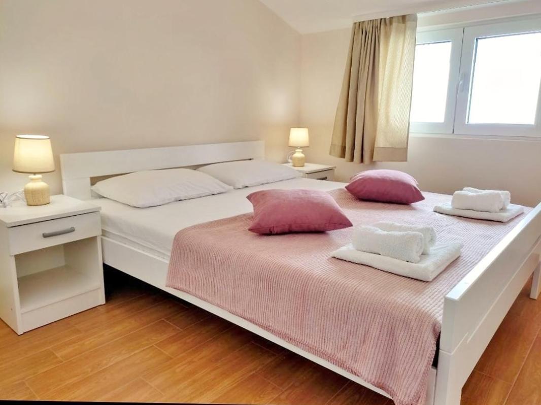 Veron Apartments Kotor Zimmer foto
